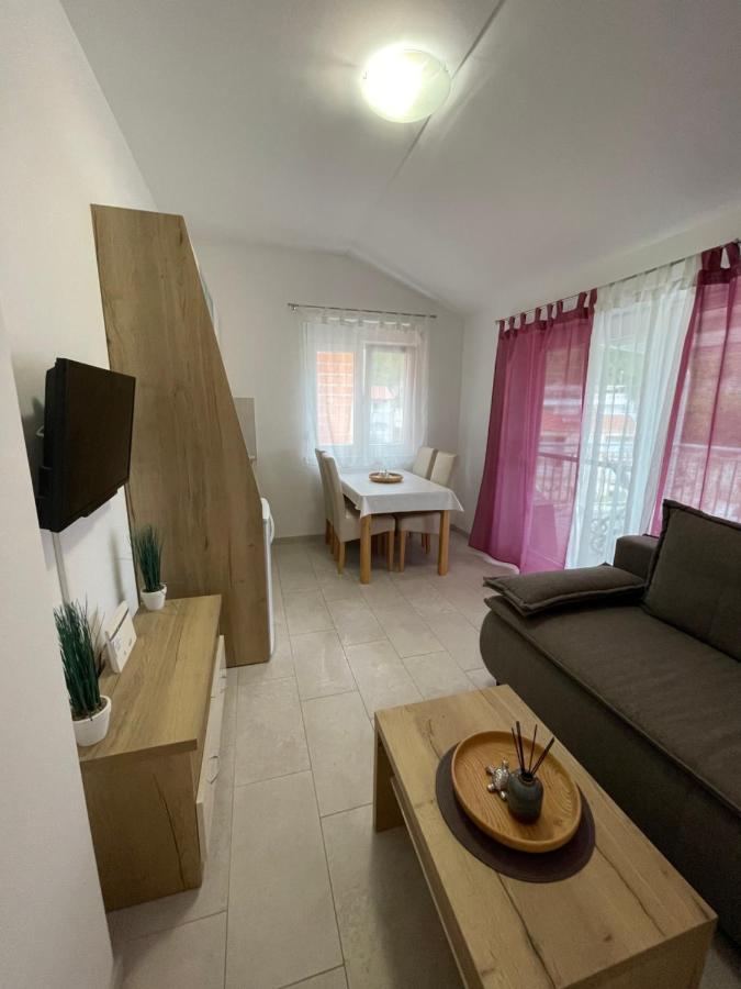 Apartmani Lela 두바 외부 사진