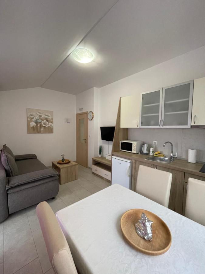 Apartmani Lela 두바 외부 사진